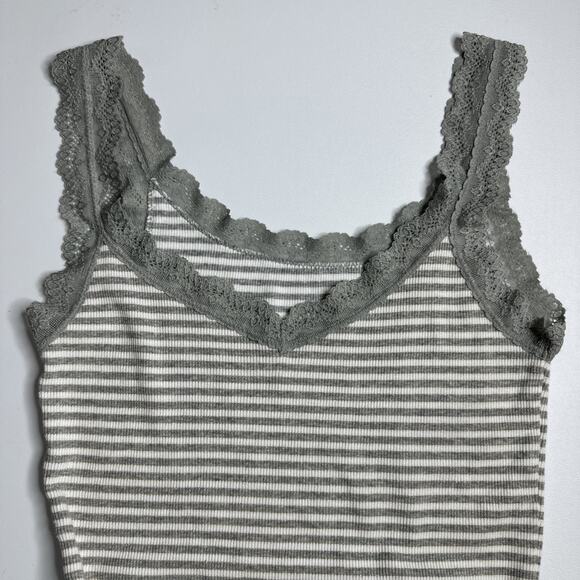Uniqlo Gray Stripe Glittery Ribbed Lace Trim Tank Top M Y2K Coquette Cami - Picture 6 of 11